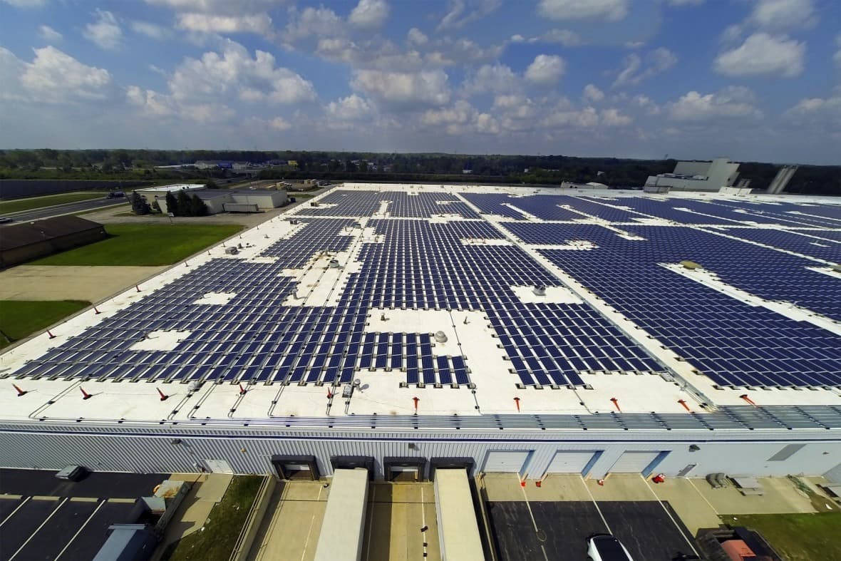 Предприятия Китая и ОАЭ углубляют сотрудничество для изучения новых возможностей в проекте солнечной электростанции мощностью 50 МВт